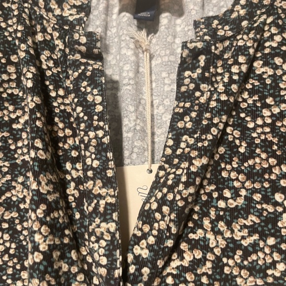 NWT Universal Thread Floral Woman’s Tunic Top Sz XL - Picture 4 of 9